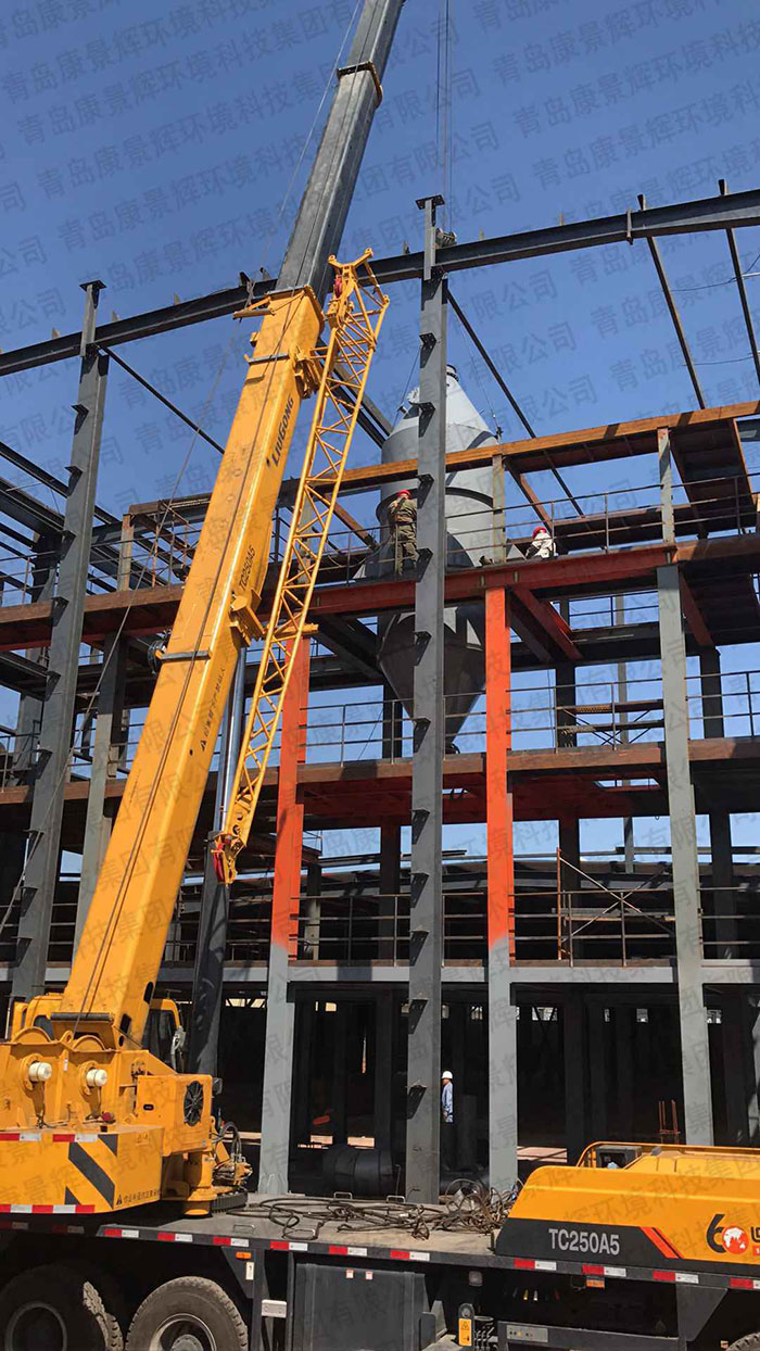 寧夏飼料添加劑三效蒸發(fā)器廢水處理項(xiàng)目工程安裝現(xiàn)場(chǎng) 寧夏飼料添加劑三效蒸發(fā)器廢水處理項(xiàng)目工程安裝現(xiàn)場(chǎng)