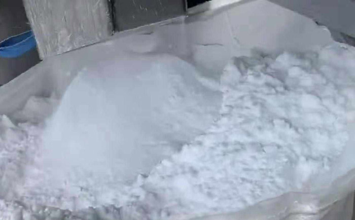 硫酸鈉鹽結(jié)晶 硫酸鈉鹽結(jié)晶